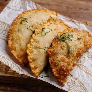 Чебурек с рыбой