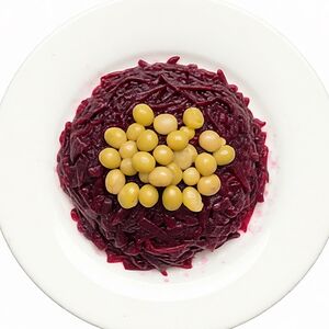 Салат свекла и горошек