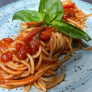Pomodoro fresco e basilico