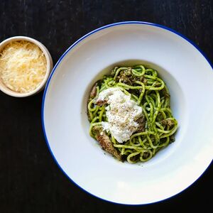 Паста в соусе чимичурри