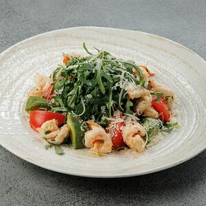 Салат с руколой креветками