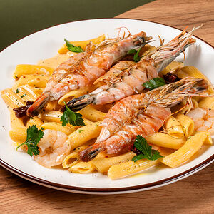 Пенне с тигровыми креветками