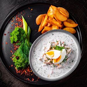 Окрошка на кефире с картофелем