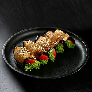 Рулетики из баклажанов