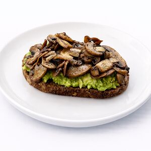 Бутер с авокадо и шампиньонами 