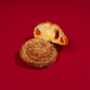 Улитка с облепихой и заварным кремом