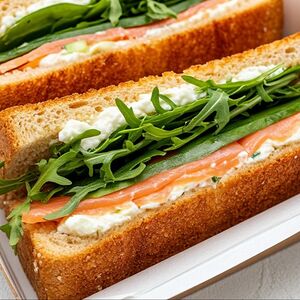Сэндвич с лососем