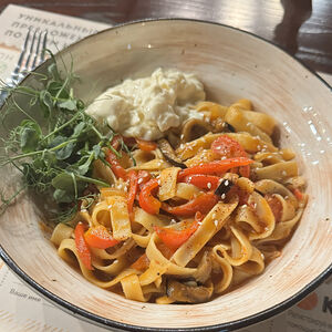 Паста с баклажаном и страчателлой