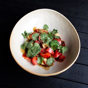 Салат с баклажанами и тофу