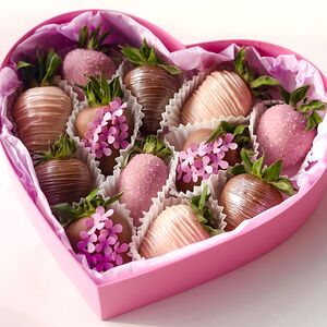 Сердце с клубникой в шоколаде №36