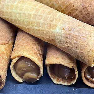 Мини-трубочка со сгущенкой 