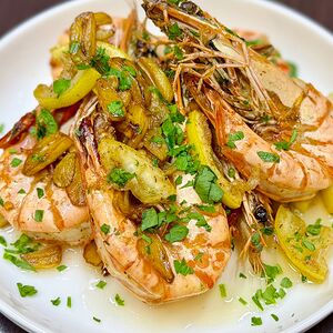 Креветки с чесноком и лимоном 