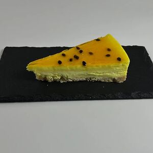 Чизкейк Манго-маракуйя (100 г)