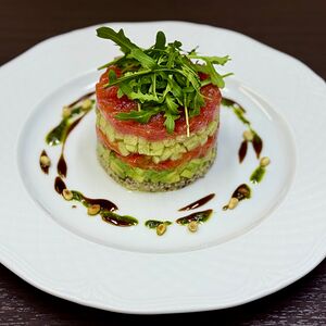 Овощной тартар с киноа