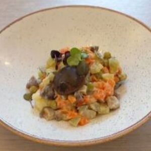 Оливье с груздями