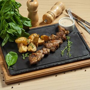 Шашлык из свинины с картофелем гриль