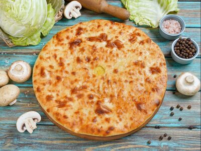 Осетинские пироги с капустой и грибами, диаметр 33 см