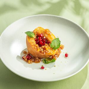 Айва с мёдом и грецкими орехами