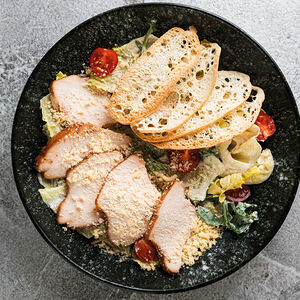 Салат с курицей чар си