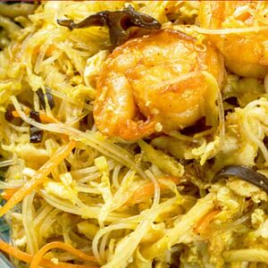 Рисовая лапша По-Сингапурски