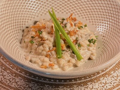 Перловая каша с грибным соусом