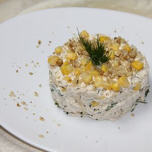 Հավով և ընկույզով աղցան