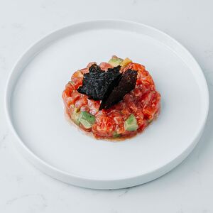 Тартар из форели с азиатской заправкой