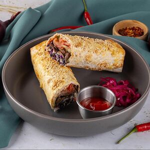 Лаваш с говядиной и Моцареллой 