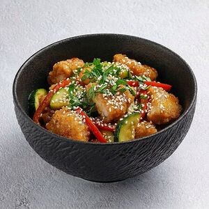 Куриное филе «По-тайски» с цукини и болгарским перцем