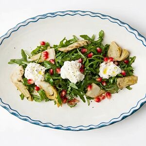Салат с артишоками и страчателлой