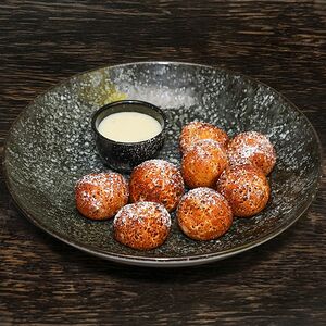 Пончики с творогом и сгущенкой