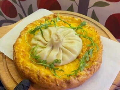 Грузинская фокачча с гранд хинкали с сыром и мятой