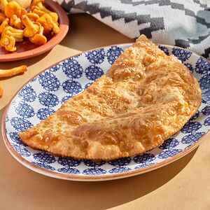Чебурек с лисичками и сыром сулугуни