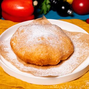 Пончик с заварным кремом