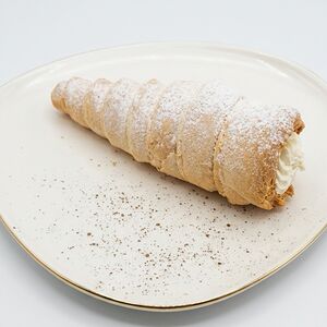 Фирменная трубочка с заварным кремом