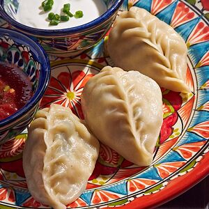 Манты с говядиной (3 шт)