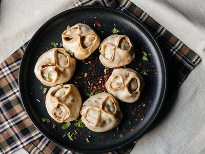 Запеченные манты с рубленой говядиной