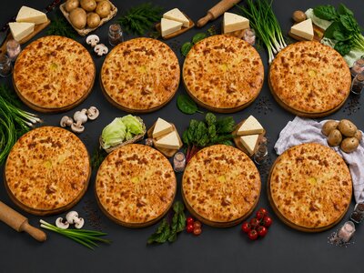 Большой сет из 8 сырных пирогов