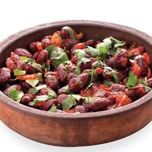 Лобио с чесноком и зеленью 