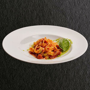 Тальятелле арабьята с колбасками