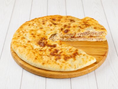 Пирог с курицей и сыром