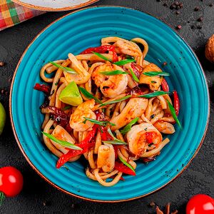 Кавурма-лагман с морепродуктами