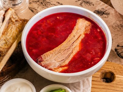 Борщ с ребром