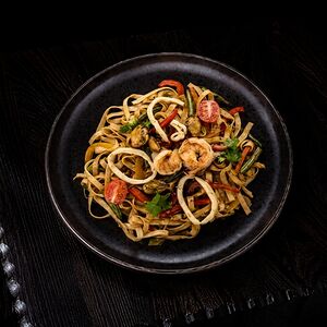 Удон с морепродуктамим