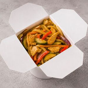 Курица с соусе карри с лапшой удон 