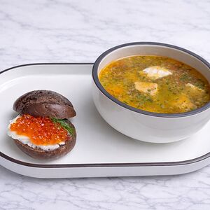 Уха по-царски с лососем и осетром