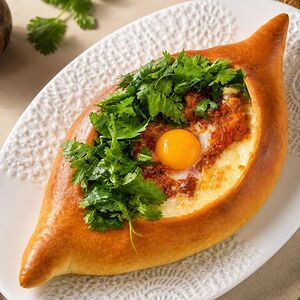 Хачапури с фермерским цыпленком