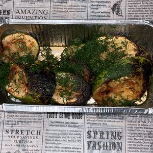 Кабачки на мангале с зеленью 