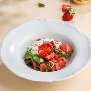 Салат с арбузом клубникой и брынзой