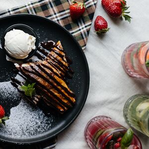 Штрудель с клубникой